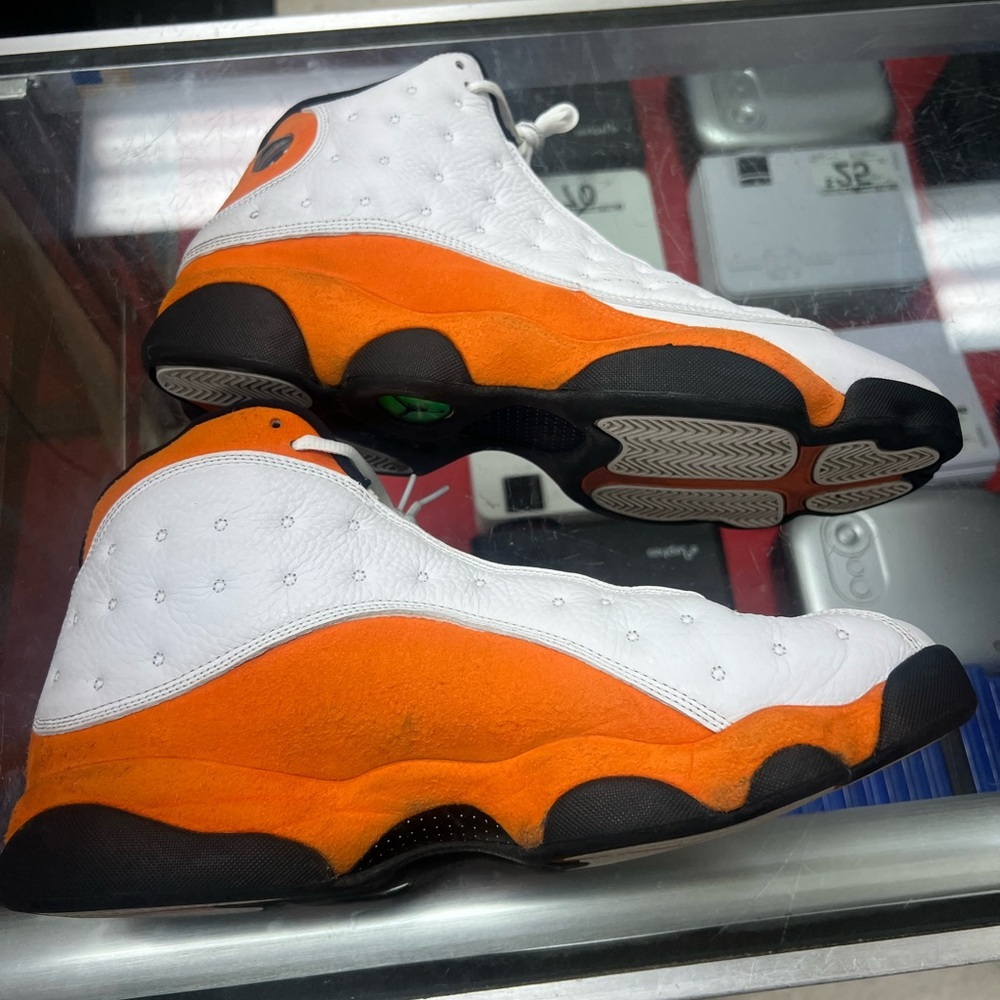 Jordan Athletic Shoes White and Orange Nike Air Jordan Retro 13 Star Fish Sz 14 - Picture 4 of 7